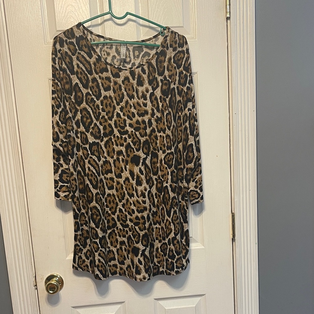 Giddy Up Glamour top. 2x Leopard Print Tunic Top